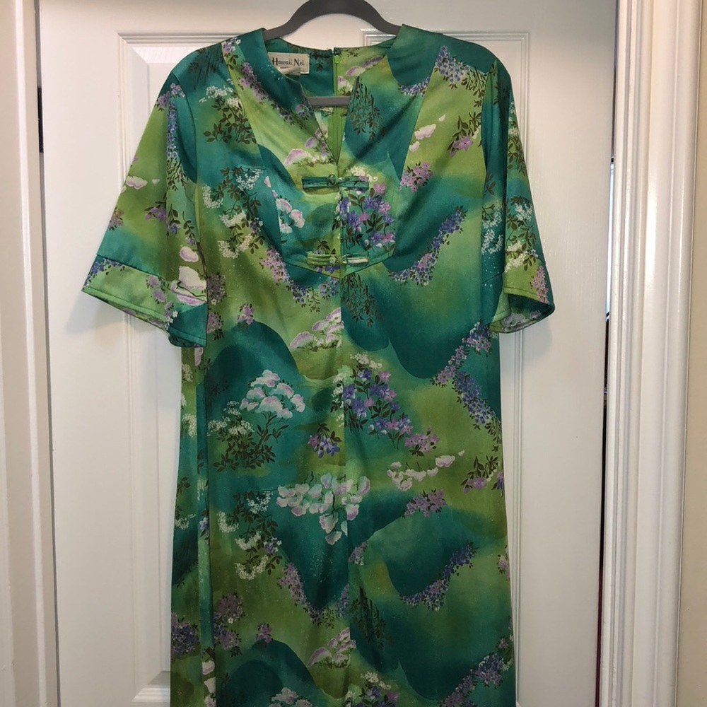 Lounge gown